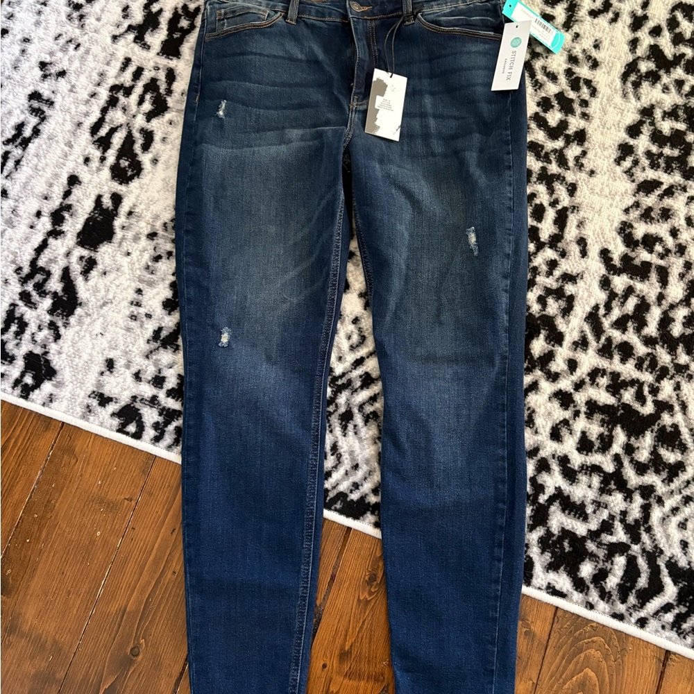 NWT studio Blue Skinny Jeans with Distressed Details